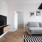 White Lotus Apartment 29 By Reside Baltic