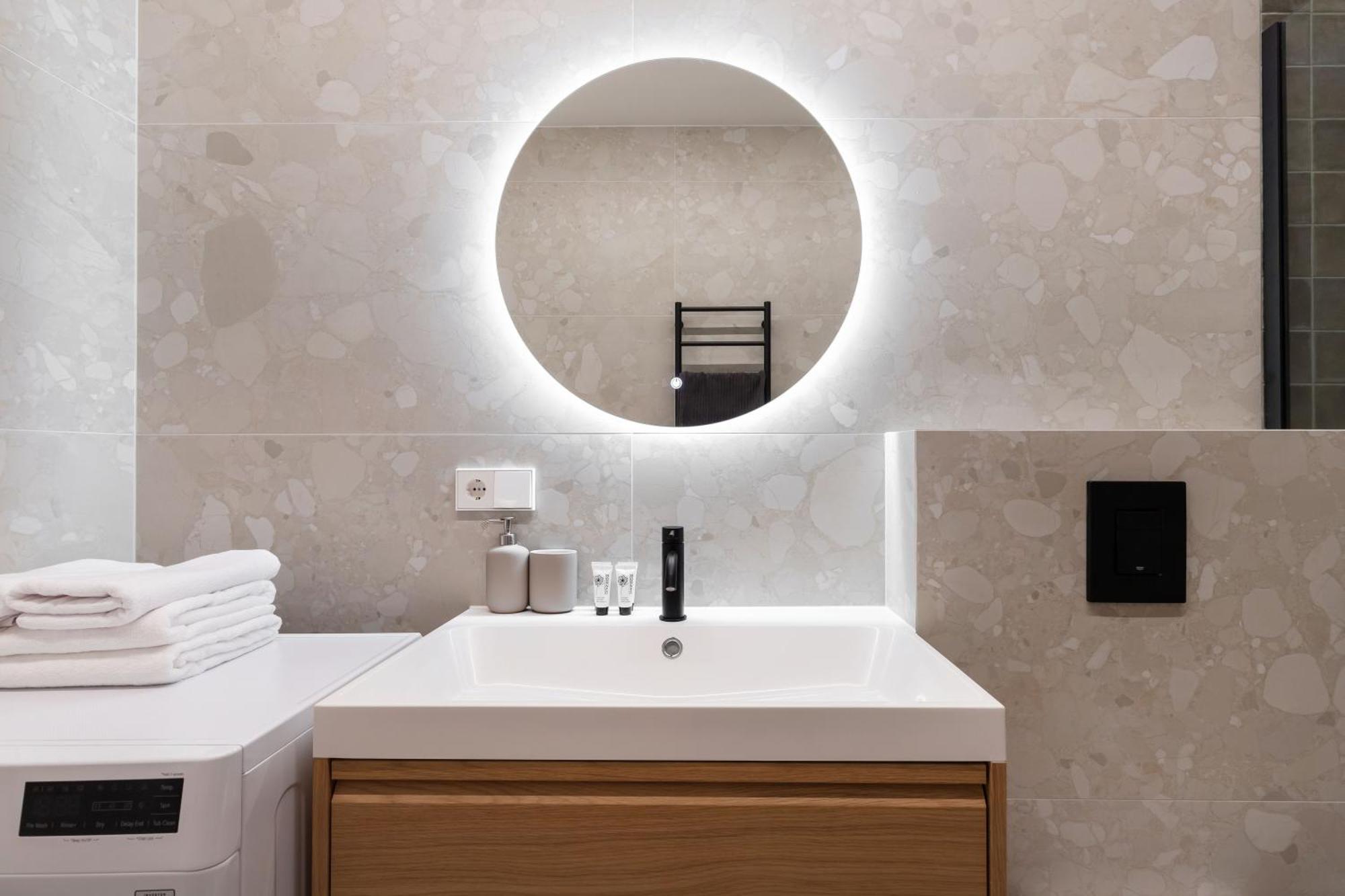 White Lotus 29 By Reside Baltic *